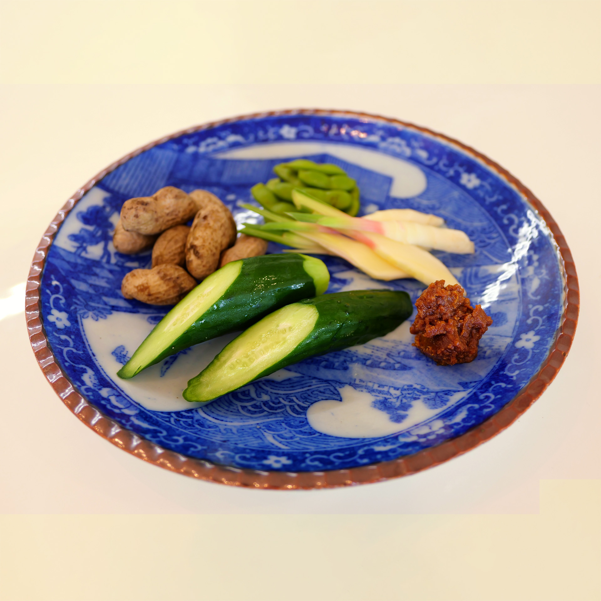 地元産の夏野菜　おつまみ盛り